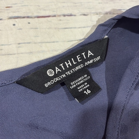 Athleta Brooklyn Textured Jumpsuit Blue Leopard Print One Piece - Picture 3 of 12